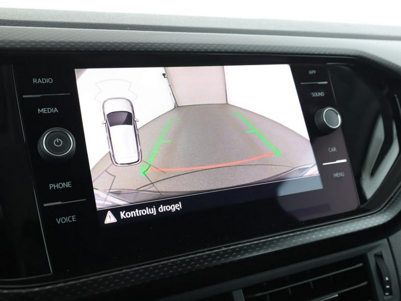 Volkswagen T-Cross klima auto grzane fotele kamera i czujniki parkowania