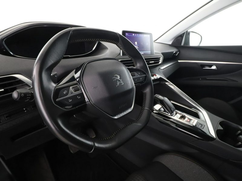 Peugeot 5008 automat virtual cocpit navi klima auto czujniki parkowania II (2017-)