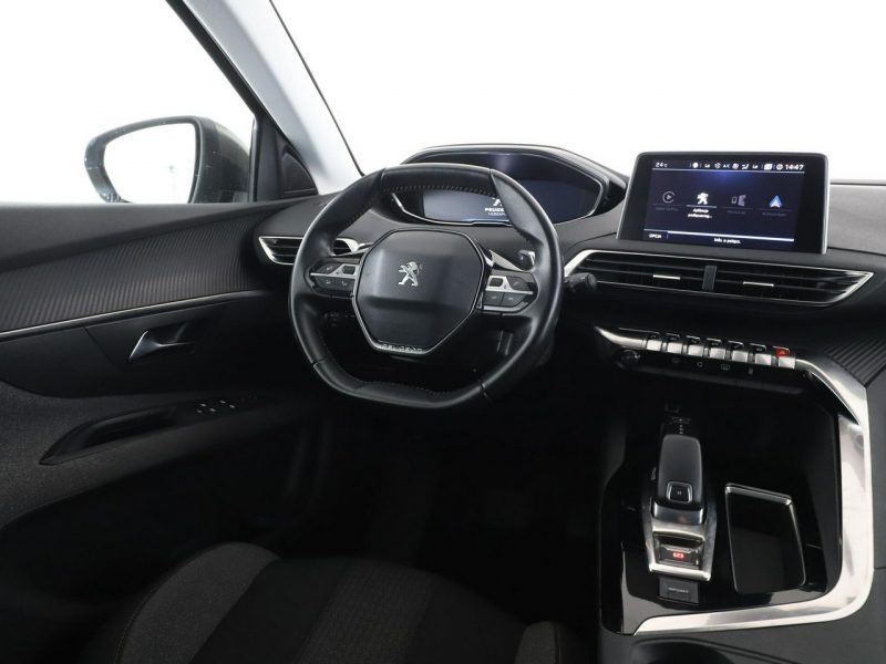 Peugeot 5008 automat virtual cocpit navi klima auto czujniki parkowania II (2017-)