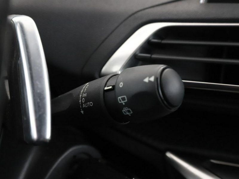 Peugeot 5008 automat virtual cocpit navi klima auto czujniki parkowania II (2017-)