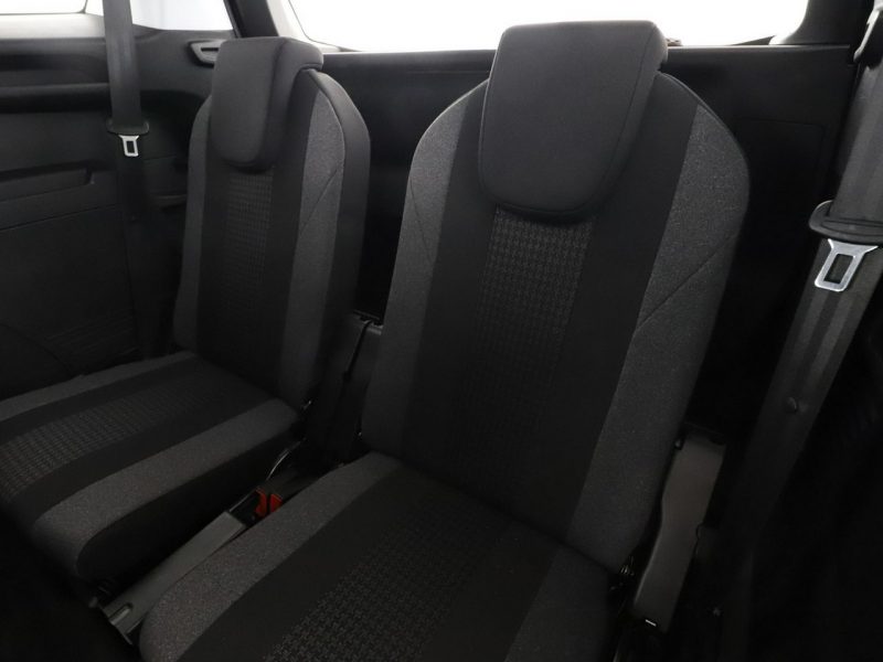 Peugeot 5008 automat virtual cocpit navi klima auto czujniki parkowania II (2017-)