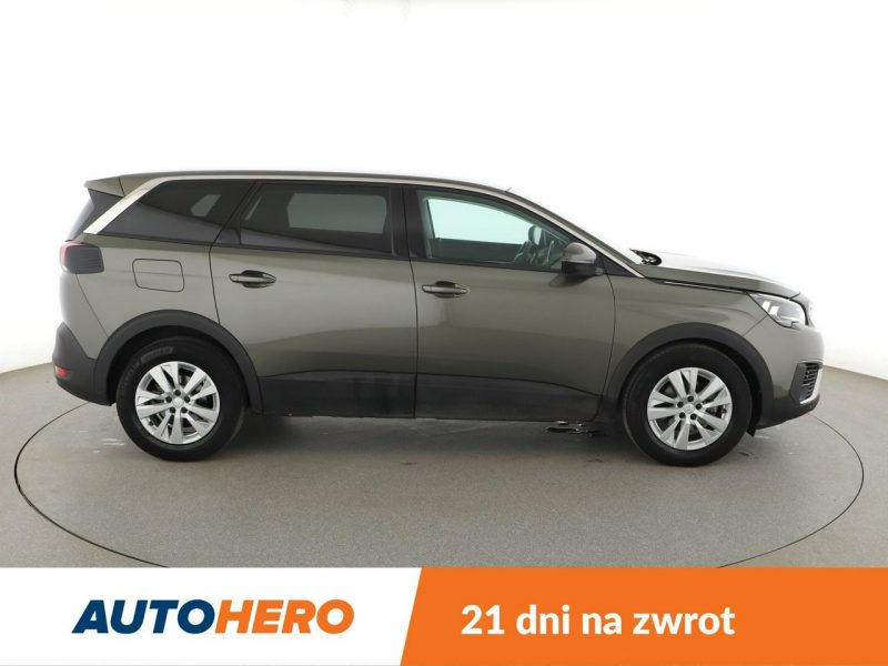 Peugeot 5008 automat virtual cocpit navi klima auto czujniki parkowania II (2017-)