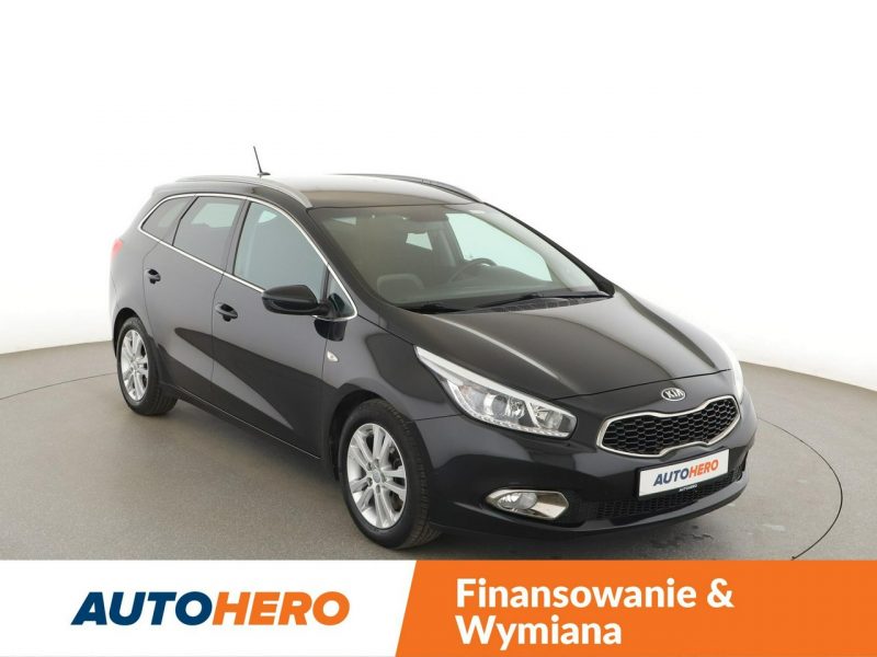 Kia Cee'd Dream-Team grzane fotele navi kamera tempomat klima-auto II (2012-)