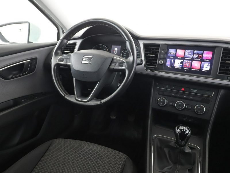Seat Leon full LED klima auto navi kamera i czujniki parkowania IV (2020 - )
