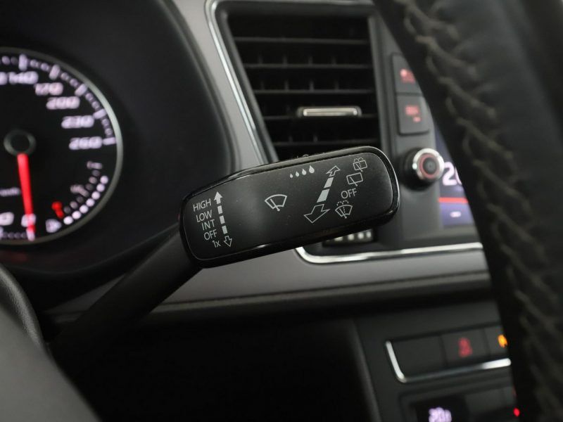 Seat Leon full LED klima auto navi kamera i czujniki parkowania IV (2020 - )