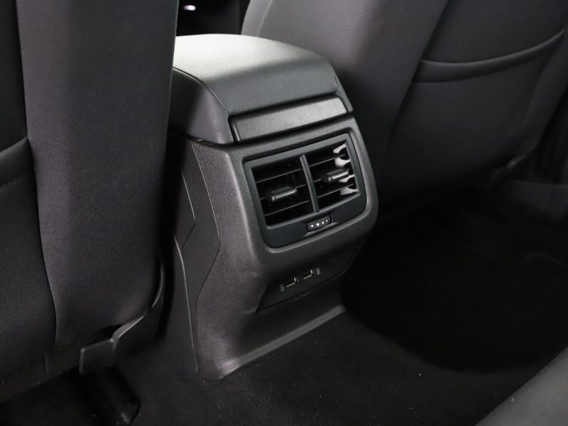Seat Leon full LED klima auto navi kamera i czujniki parkowania IV (2020 - )