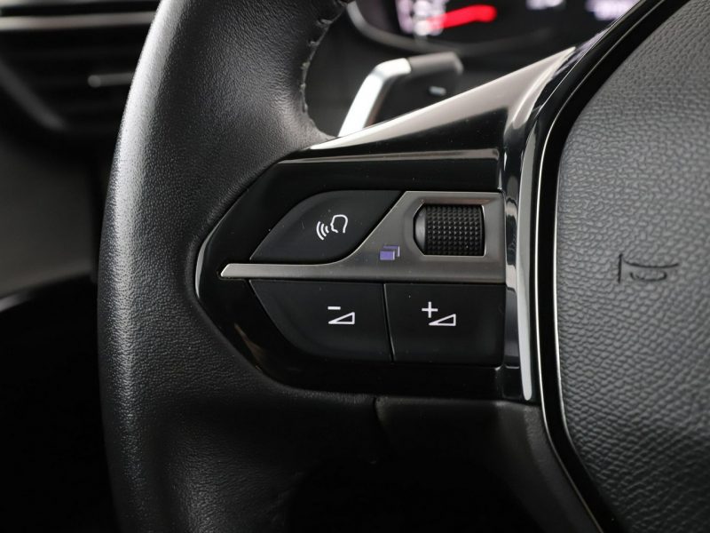 Peugeot 208 Automat full LED navi klima czujniki parkowania II (2019 -)