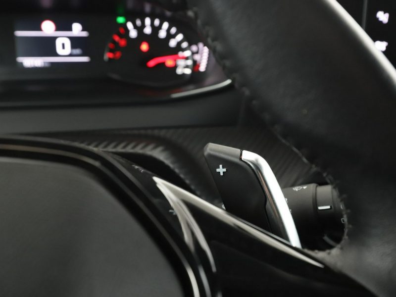 Peugeot 208 Automat full LED navi klima czujniki parkowania II (2019 -)
