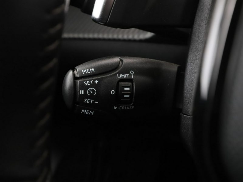 Peugeot 208 Automat full LED navi klima czujniki parkowania II (2019 -)