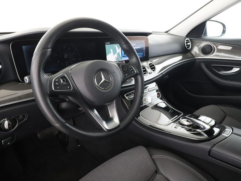 Mercedes E 220 Avantgarde Automat Tempomat Navi Virtual Grzane El.Fotele Multibeam W213 (2016-)