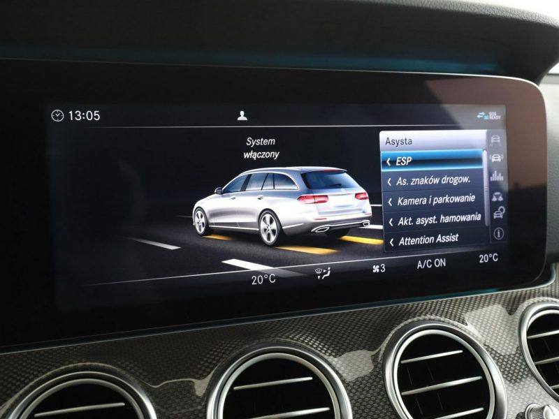 Mercedes E 220 Avantgarde Automat Tempomat Navi Virtual Grzane El.Fotele Multibeam W213 (2016-)