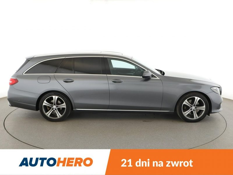 Mercedes E 220 Avantgarde Automat Tempomat Navi Virtual Grzane El.Fotele Multibeam W213 (2016-)