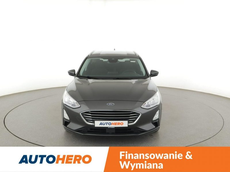 Ford Focus automat klima auto navi grzane fotele i kierownica kamera i czujniki p Mk4 (2018-)