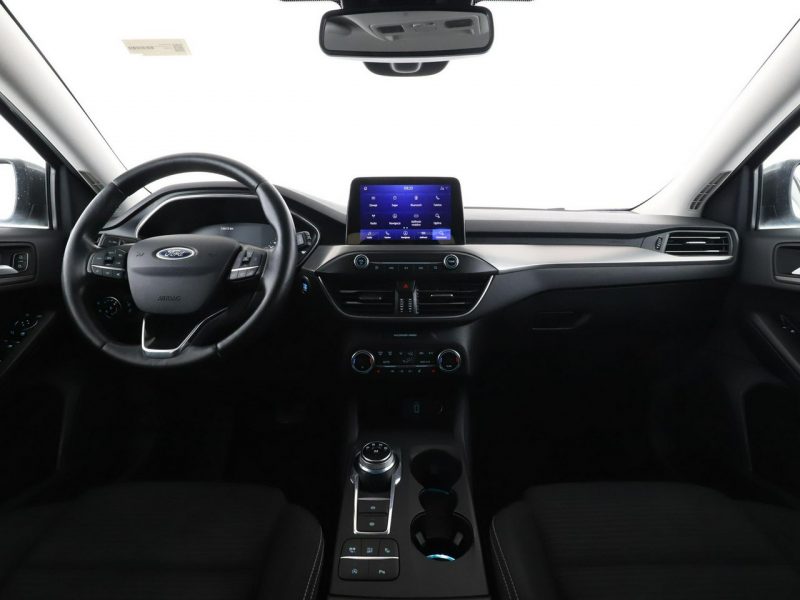 Ford Focus automat klima auto navi grzane fotele i kierownica kamera i czujniki p Mk4 (2018-)
