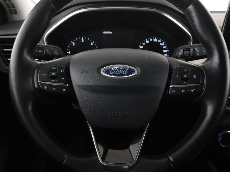 Ford Focus automat klima auto navi grzane fotele i kierownica kamera i czujniki p Mk4 (2018-)