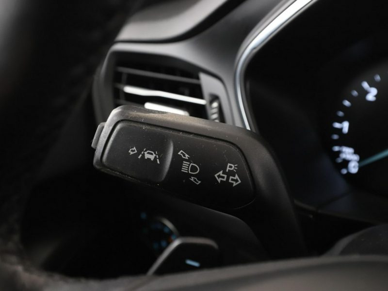 Ford Focus automat klima auto navi grzane fotele i kierownica kamera i czujniki p Mk4 (2018-)