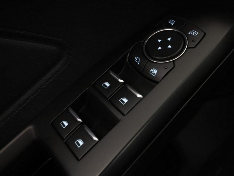 Ford Focus automat klima auto navi grzane fotele i kierownica kamera i czujniki p Mk4 (2018-)