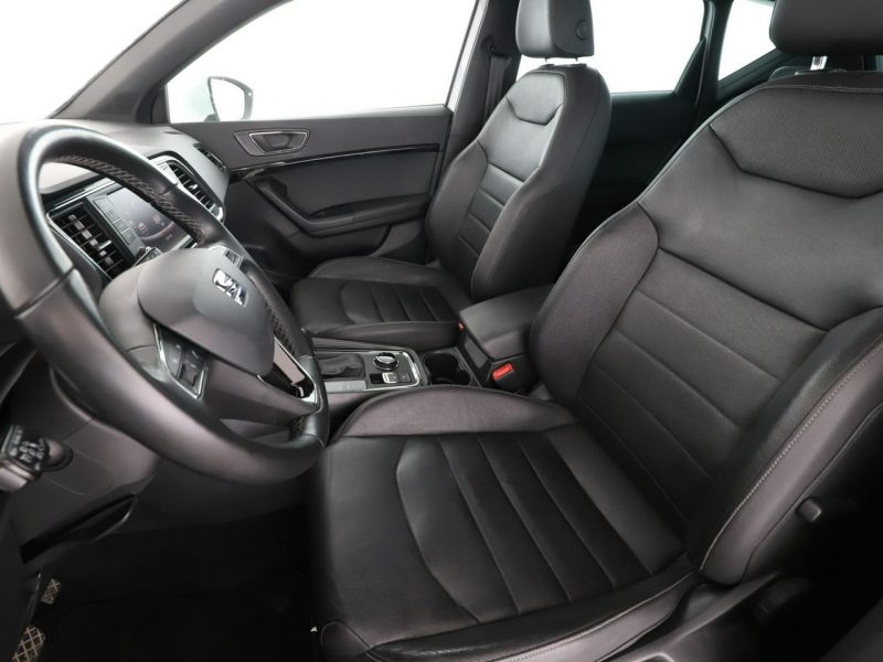 Seat Ateca Xcellence automat 150KM skóra panorama navi grzane fotele climatronic