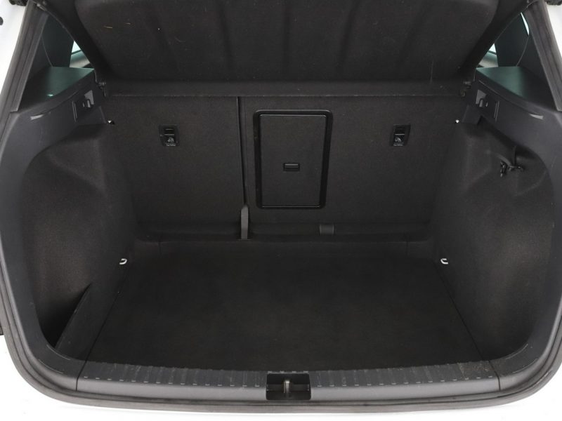 Seat Ateca Xcellence automat 150KM skóra panorama navi grzane fotele climatronic