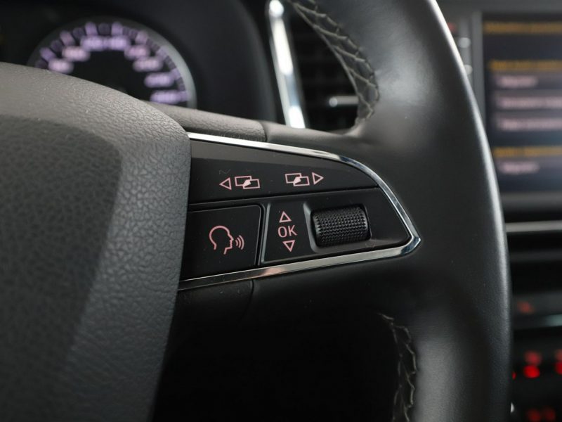 Seat Ateca Xcellence automat 150KM skóra panorama navi grzane fotele climatronic