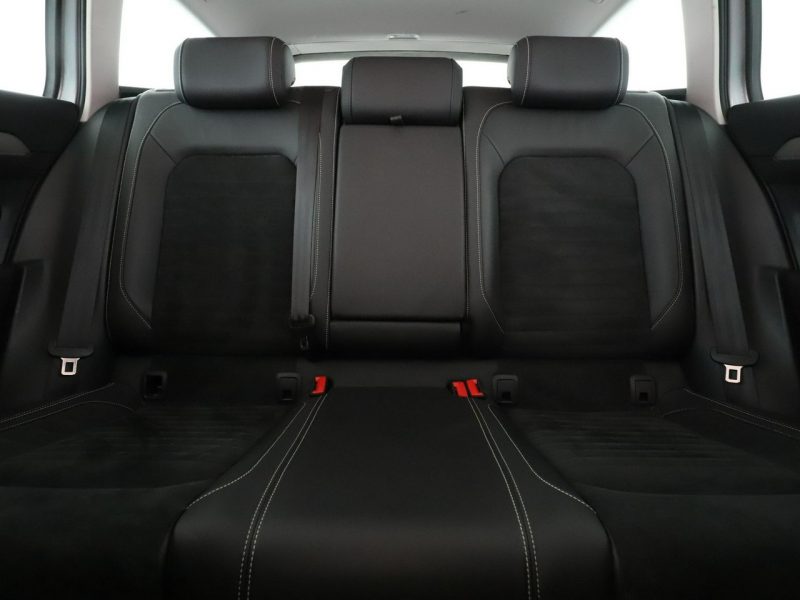 Volkswagen Passat FV23 2.0TDI 4Motion Elegance Panorama ACC Navi GrzaneFotele LED Matrix B8 (2014-2023)