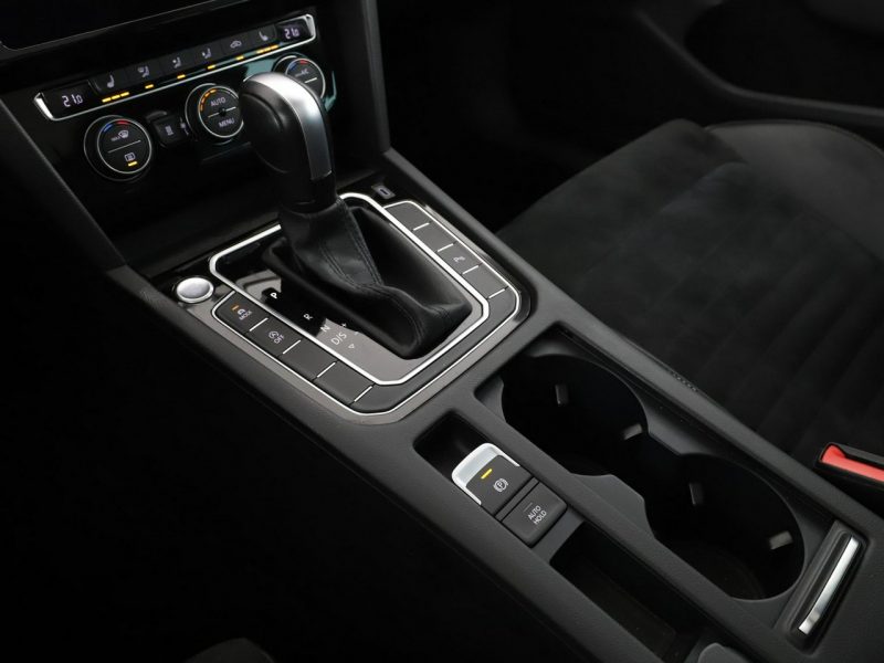 Volkswagen Passat FV23 2.0TDI 4Motion Elegance Panorama ACC Navi GrzaneFotele LED Matrix B8 (2014-2023)