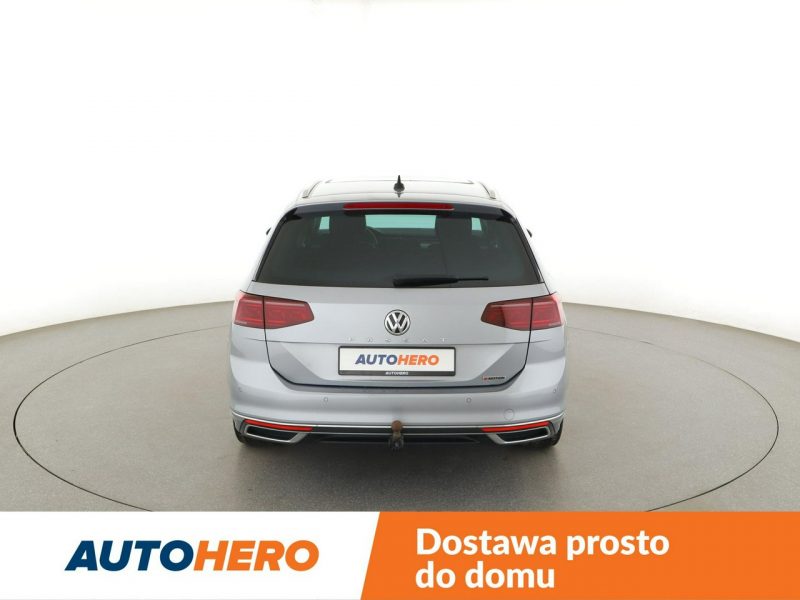 Volkswagen Passat FV23 2.0TDI 4Motion Elegance Panorama ACC Navi GrzaneFotele LED Matrix B8 (2014-2023)