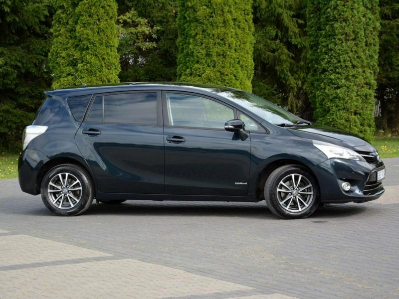 Toyota Verso 1.8VVT-i(147KM)Przebieg 122tyś.km LIFT Panorama Navi Kamera Oryginał