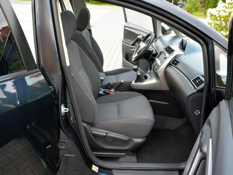 Toyota Verso 1.8VVT-i(147KM)Przebieg 122tyś.km LIFT Panorama Navi Kamera Oryginał
