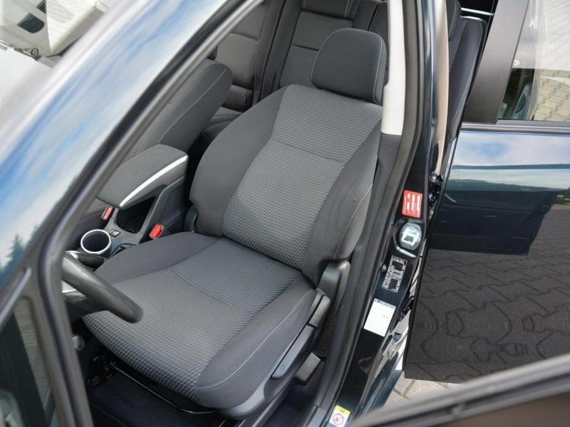 Toyota Verso 1.8VVT-i(147KM)Przebieg 122tyś.km LIFT Panorama Navi Kamera Oryginał