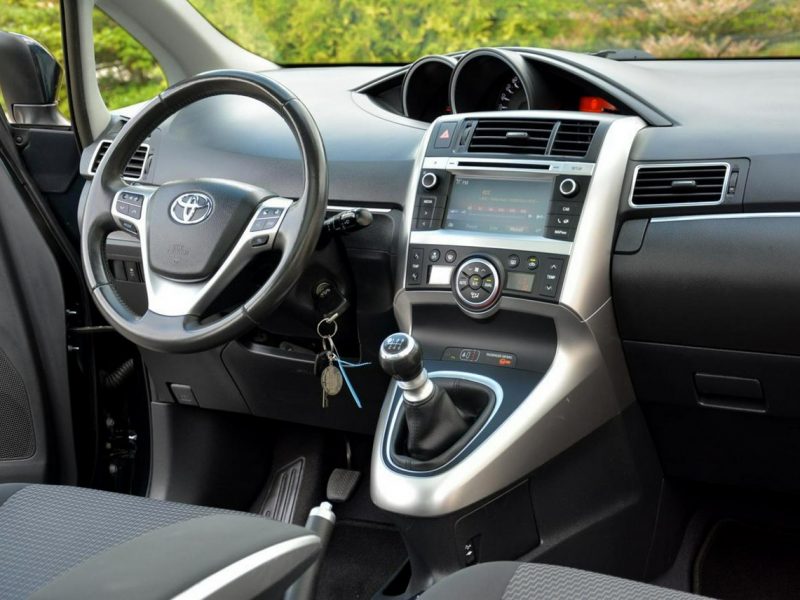 Toyota Verso 1.8VVT-i(147KM)Przebieg 122tyś.km LIFT Panorama Navi Kamera Oryginał
