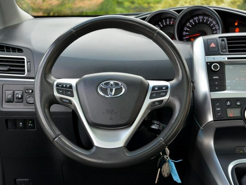 Toyota Verso 1.8VVT-i(147KM)Przebieg 122tyś.km LIFT Panorama Navi Kamera Oryginał