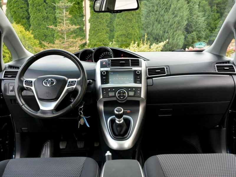 Toyota Verso 1.8VVT-i(147KM)Przebieg 122tyś.km LIFT Panorama Navi Kamera Oryginał