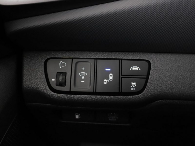 Hyundai IONIQ Hybrid Premium Navi Wentylowane Grzane Fotele Kierownica Kamera LED