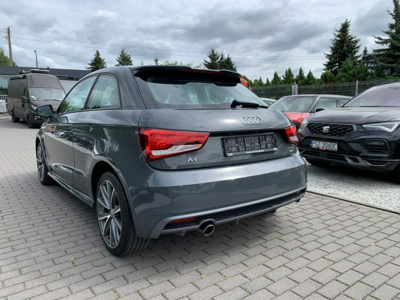 Audi A1 1.0 TFSI 95 S-Line Klima PDC 8X (2010-)