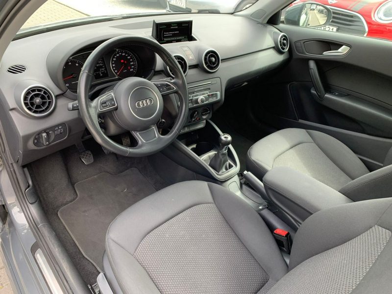 Audi A1 1.0 TFSI 95 S-Line Klima PDC 8X (2010-)
