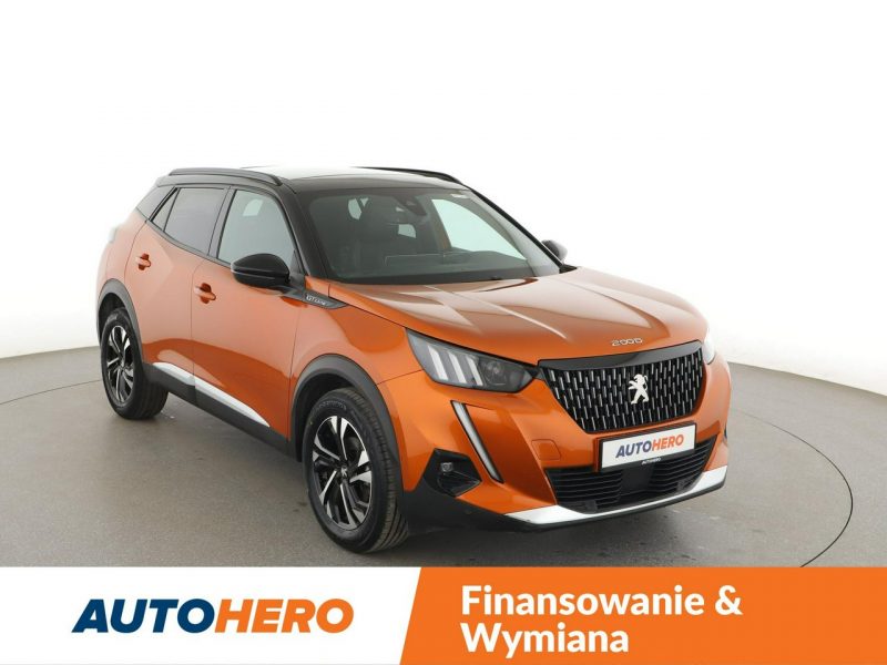 Peugeot 2008 full LED virtual cocpit panorama półskóra navi kamery II (2019-)