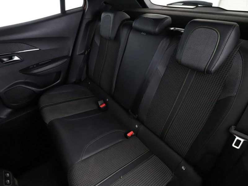 Peugeot 2008 full LED virtual cocpit panorama półskóra navi kamery II (2019-)