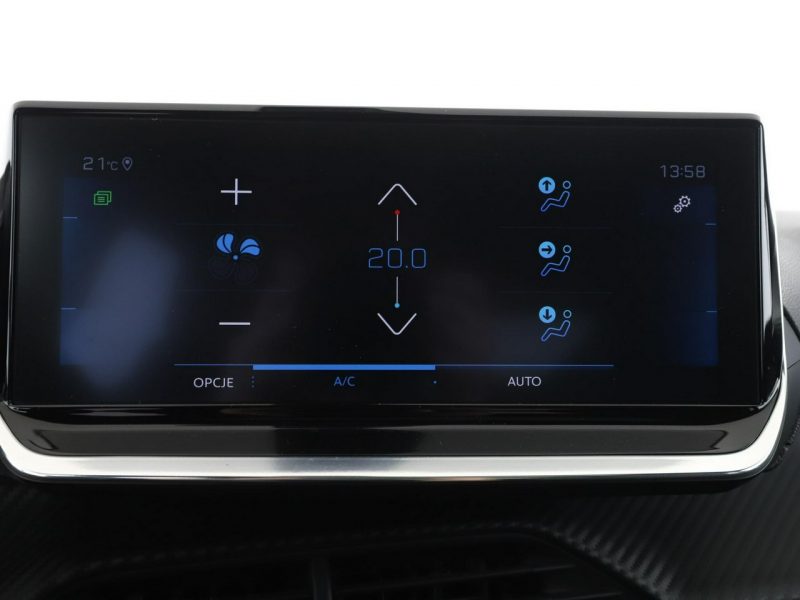 Peugeot 2008 full LED virtual cocpit panorama półskóra navi kamery II (2019-)