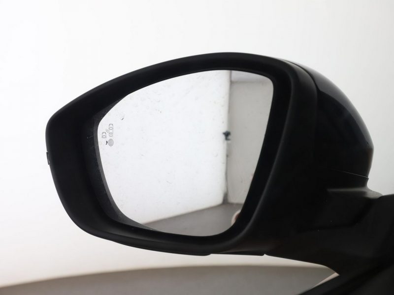 Peugeot 2008 full LED virtual cocpit panorama półskóra navi kamery II (2019-)