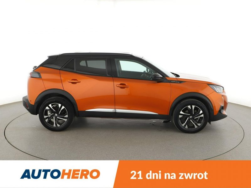 Peugeot 2008 full LED virtual cocpit panorama półskóra navi kamery II (2019-)