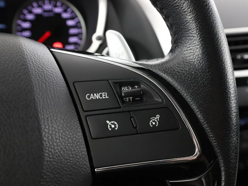 Mitsubishi Eclipse Cross automat kamera niski przebieg grzane fotele tempomat
