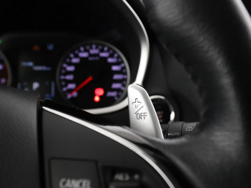 Mitsubishi Eclipse Cross automat kamera niski przebieg grzane fotele tempomat