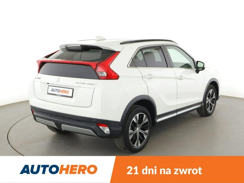 Mitsubishi Eclipse Cross automat kamera niski przebieg grzane fotele tempomat