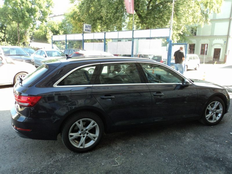 Audi A4 sprzedam ładne AUDI a-4 AVANT B9 (2015-)