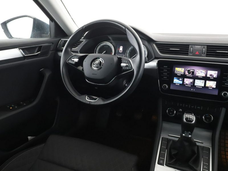 Škoda Superb Business PDC-kamera navi climatronic tempomat III (2015-2023)