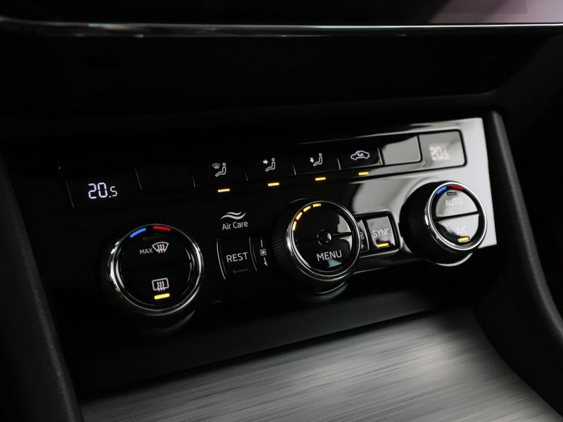 Škoda Superb Business PDC-kamera navi climatronic tempomat III (2015-2023)
