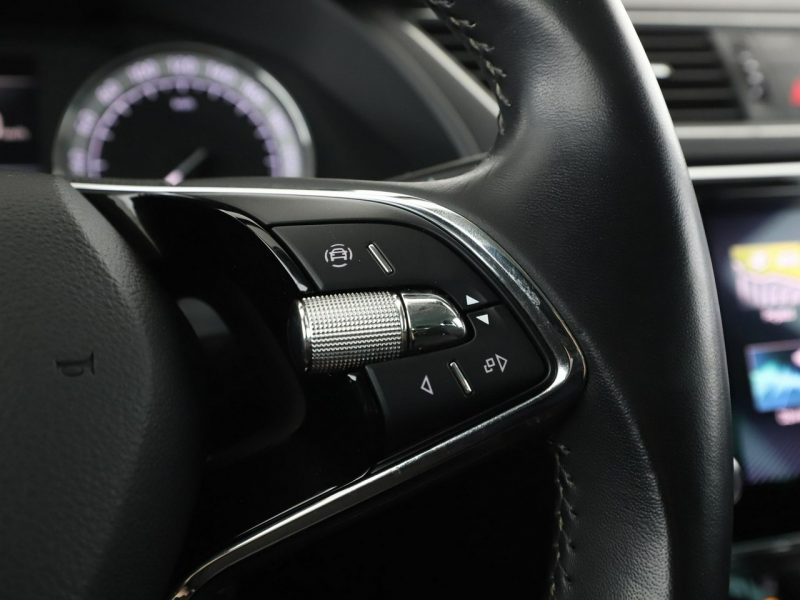 Škoda Superb Business PDC-kamera navi climatronic tempomat III (2015-2023)