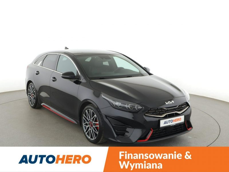 Kia Pro Cee'd lift full LED virtual cocpit skóra/alcantara kamera i czujniki parkowa