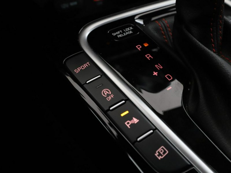Kia Pro Cee'd lift full LED virtual cocpit skóra/alcantara kamera i czujniki parkowa